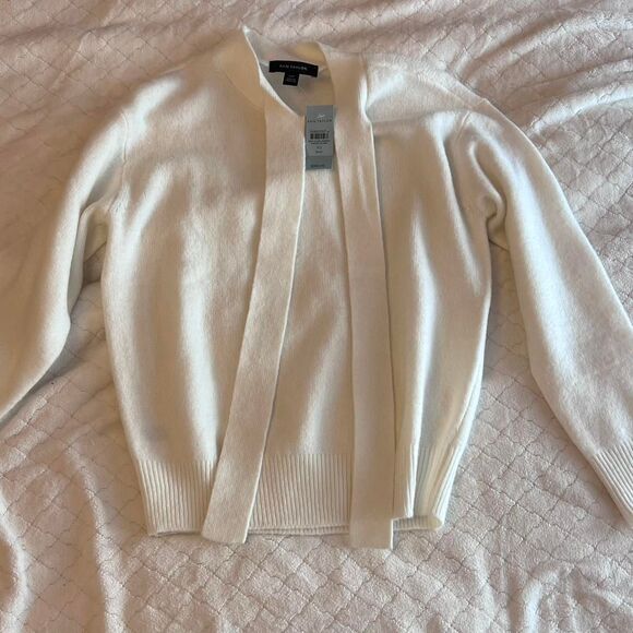 Ann Taylor Sweaters - Ann-taylor Women's White and Cream Jumper